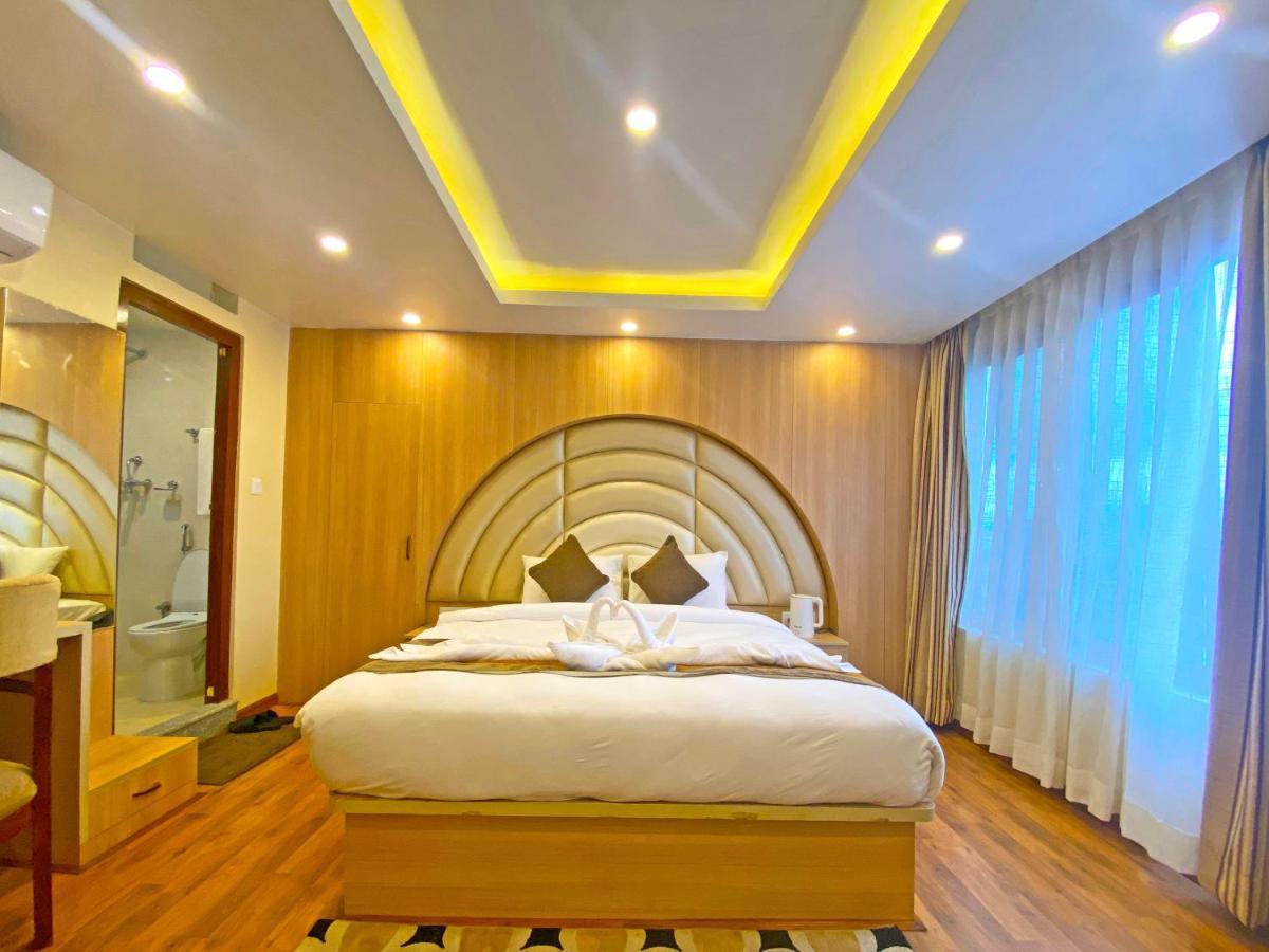 Hotel Airport Gurkha Kathmandu Exteriör bild